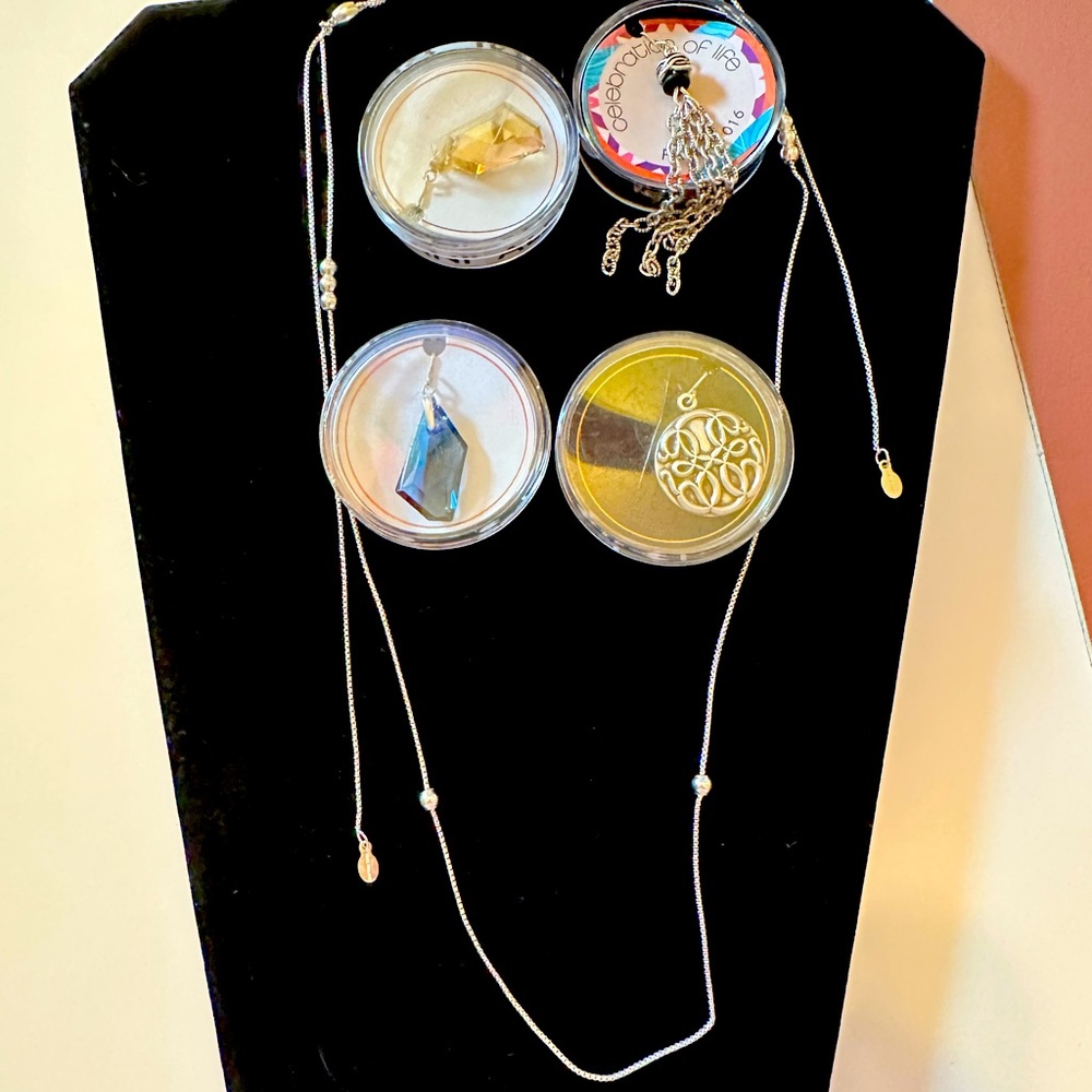 NWT Alex and ani bundle